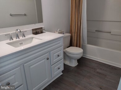 14007D Grumble Jones Ct, Centreville, VA 20121 - photo 3