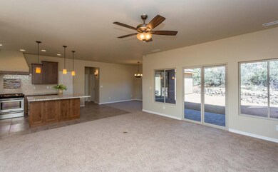 005_Living Room
