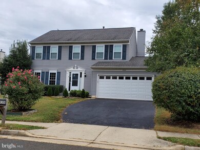 9308 Steve St, Manassas Park, VA 20111 - photo 2