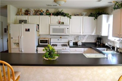 9 Carriage Stop Dr, Berlin, NJ 08009 - photo 7