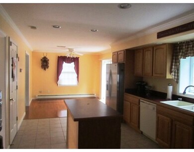 40 Westview Dr, Oxford, MA 01540 - photo 3