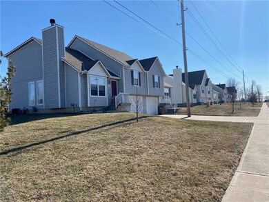 308 E Walnut St, Raymore, MO 64083 - photo 2