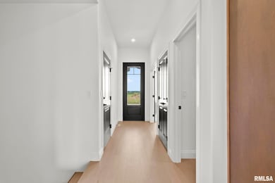 5302 Verdant Ln, Springfield, IL 62711 - photo 4