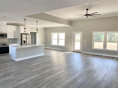 107 Country Club Dr, Crawfordville, FL 32327 - photo 3