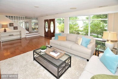 6204 Waterway Dr, Falls Church, VA 22044 - photo 4