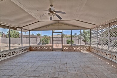 WONDERFUL SCREENED IN TILED PATIO
