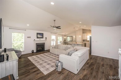 117 Keystone Ridge Dr, O Fallon, MO 63366 - photo 7