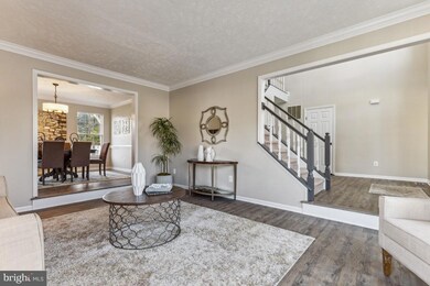 16701 Tintagel Ct, Dumfries, VA 22025 - photo 5