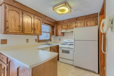 65 Greenough St, Haverhill, MA 01832 - photo 6