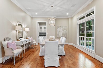 335 Wycliffe Dr, Houston, TX 77079 - photo 7