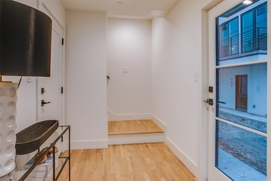 7207 Gaston Ave unit 1006, Dallas, TX 75246 - photo 3