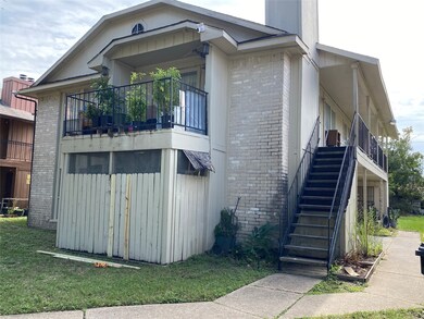 6119 W Mount Houston Rd unit 4, Houston, TX 77088 - photo 4