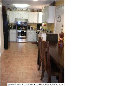 Nice Kitchen and Dining Combination