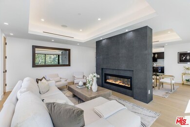 14899 Round Valley Dr, Sherman Oaks, CA 91403 - photo 4