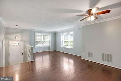 7567 Kimberton Ct, Manassas, VA 20111 - photo 3