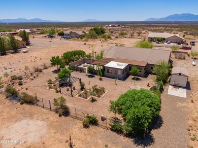 1073 E Lena Way, Huachuca City, AZ 85616 - photo 7