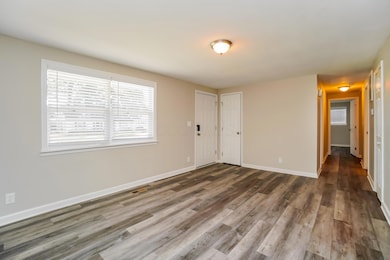 357 Amesbury Dr, Columbus, OH 43230 - photo 4