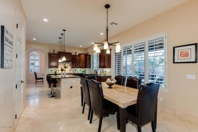 Kitchen dining