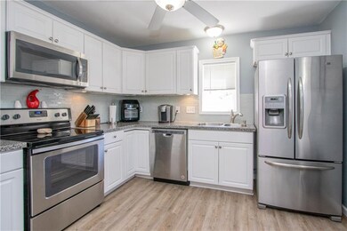 2025 E 25th St, Des Moines, IA 50317 - photo 6