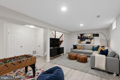 210 Whitcliff Ct, Gaithersburg, MD 20878 - photo 7