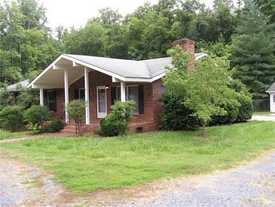 1047 Stout View St, Ramseur, NC 27316 - photo 6