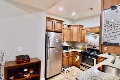 174 Magnolia St unit B, Dorchester, MA 02125 - photo 7