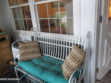 533B Dartmoor Ct unit 533B, Lakewood, NJ 08701 - photo 3