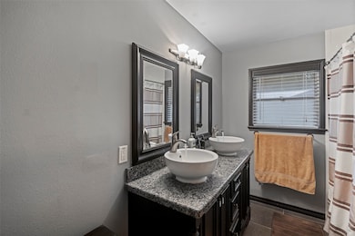 1414 Monarch Oaks St, Houston, TX 77055 - photo 6