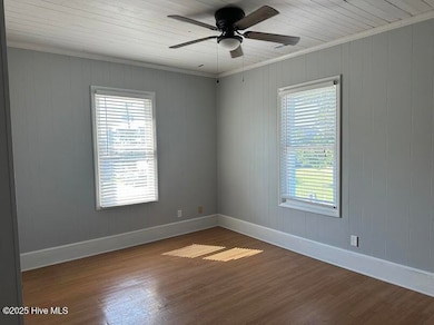 211 Pamlico St unit C, Belhaven, NC 27810 - photo 2