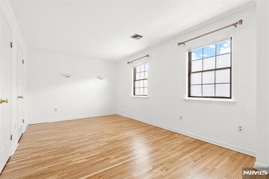 3651 Meadow Ln unit 5B, North Bergen, NJ 07047 - photo 5