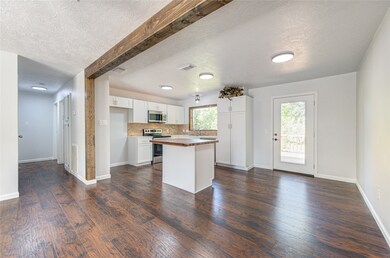 236 E Castle Harbour Dr, Friendswood, TX 77546 - photo 7