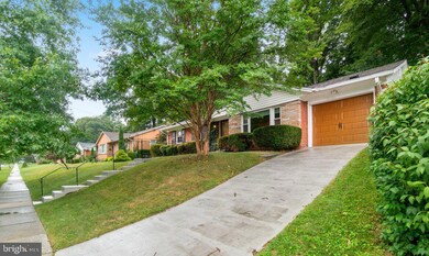 14008 Parkland Dr, Rockville, MD 20853 - photo 3