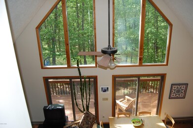 111 Surrey Dr, Hawley, PA 18428 - photo 4