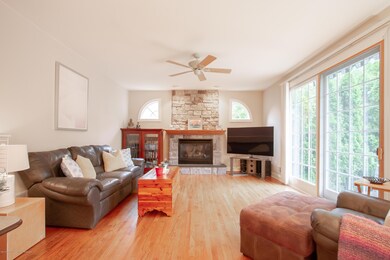 Family Room (2)