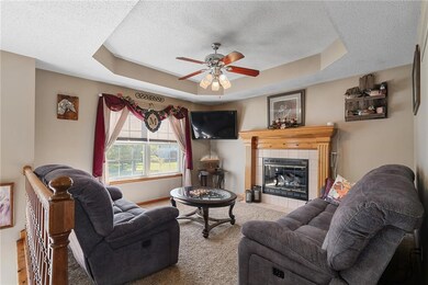 802 Meadow Ln, Raymore, MO 64083 - photo 6