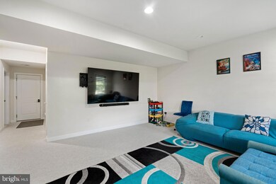 25072 Becerra Terrace, Chantilly, VA 20152 - photo 6