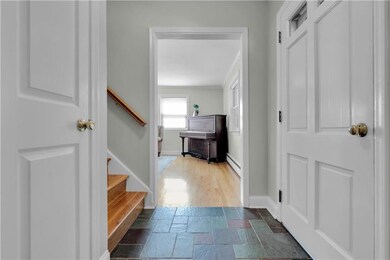 729 Redfern Ln, Bethlehem, PA 18017 - photo 6