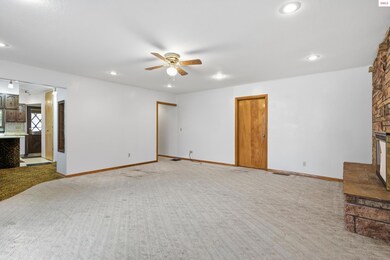 121 E 4th St S, Oldtown, ID 83822 - photo 4