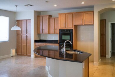 Kitchen & Breakfast Nook