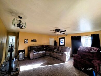 134 Humboldt St, Hayfork, CA 96041 - photo 6