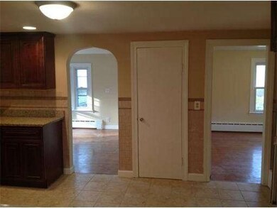 154 Charlton St, Oxford, MA 01540 - photo 5