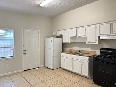 3359 Frick Rd unit 8, Houston, TX 77086 - photo 6