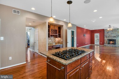 769 Seneca Dr, Odenton, MD 21113 - photo 2