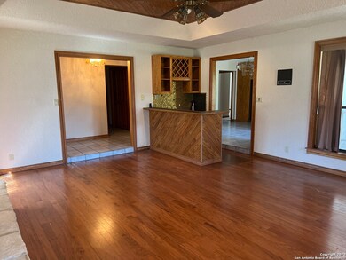 15185 Flying Cir, Helotes, TX 78023 - photo 6