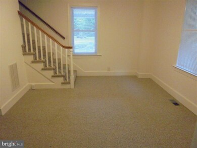 7109 Harrison Ln, Alexandria, VA 22306 - photo 6