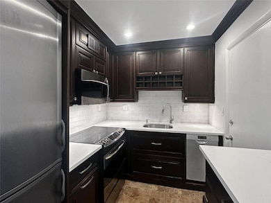 River Shores unit 102, Oakland Park, FL 33334 - photo 7