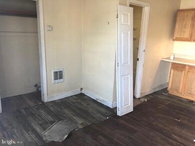 2136 N Fulton Ave, Baltimore, MD 21217 - photo 3