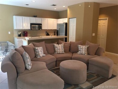 FAMILY AREA-KITCHEN