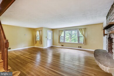 11036 Harding Rd, Laurel, MD 20723 - photo 3