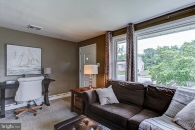 802 Center St, Pottstown, PA 19464 - photo 5